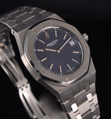 A guide to Audemars Piguet Royal Oak watches.